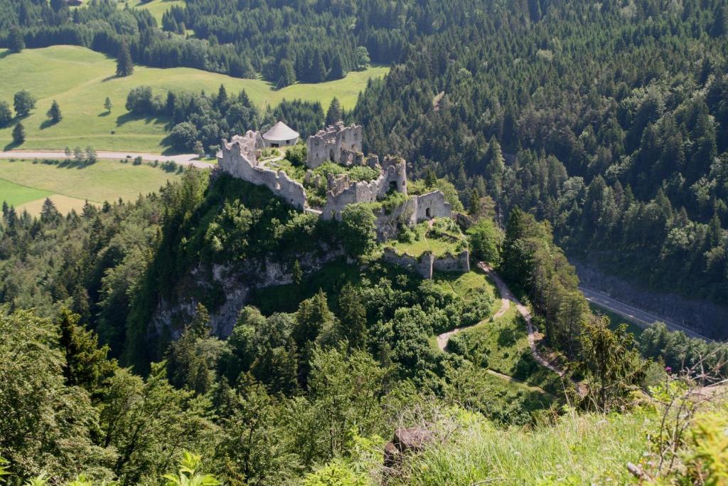 Pension Leuprecht Reutte Exterior foto